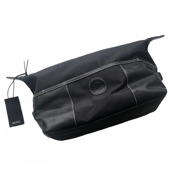 Ecco Other - NWT ECCO Leather Toiletry Bag